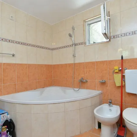 Apartment Adrijano 2179 *